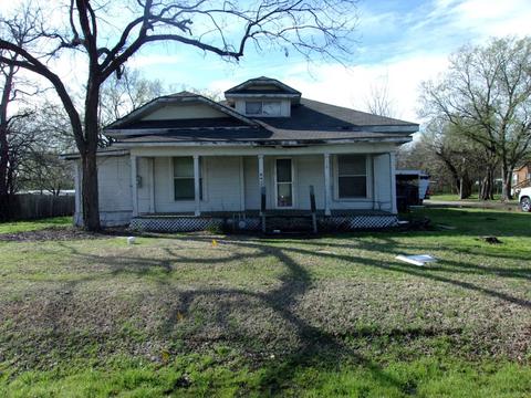 300 E Main, Cumby, TX 75433