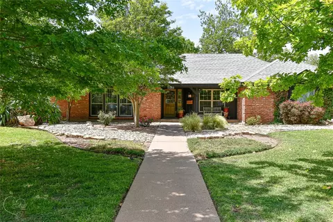 1718 Woodridge Dr, Abilene, TX 79605
