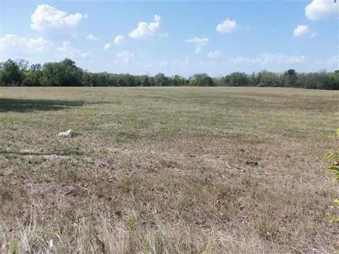 271 North Street, Paris, TX 75462