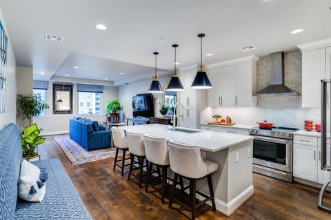 1505 Elm St #801, Dallas, TX 75201
