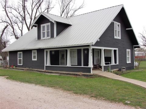 103 W Coyote Trl, Richland Springs, TX 76871