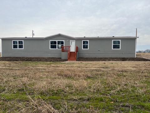 1193 County Rd 4045, Ector, TX 75439