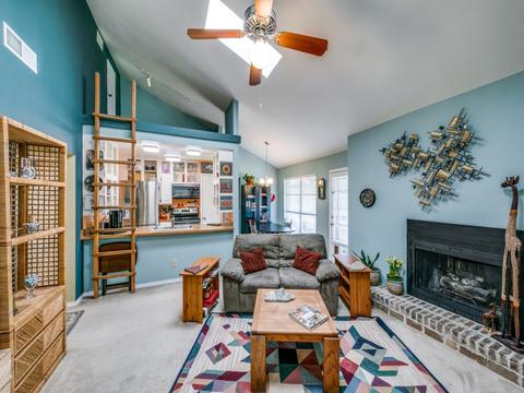 7525 Holly Hill Dr #60, Dallas, TX 75231
