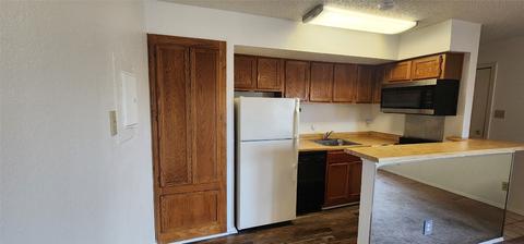 9839 Walnut St #304, Dallas, TX 75243
