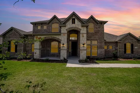 1105 Brooklyn Dr, Midlothian, TX 76065