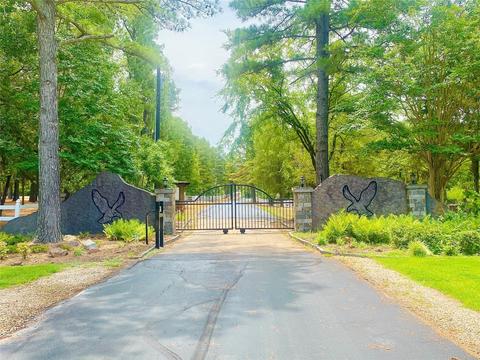2 Eagle Point Drive West, Mount Vernon, TX 75457