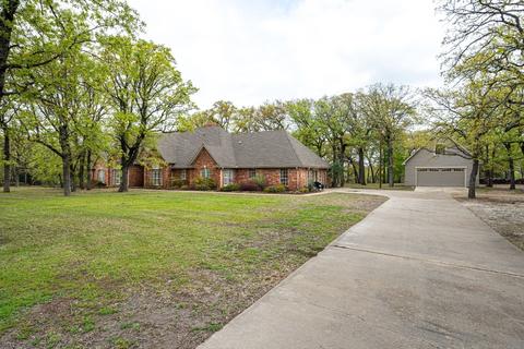 425 Rustic Oaks Rd, Seagoville, TX 75159