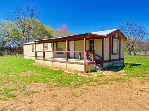 200 Buffalo Dr, Comanche, TX 76442 photo 2