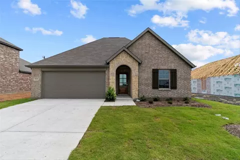 533 Hickory Ridge Dr, Van Alstyne, TX 75495