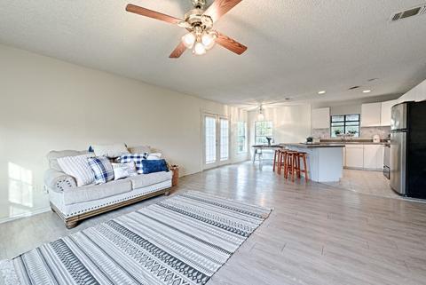 3 Carson Rd, Mabank, TX 75156 photo 6