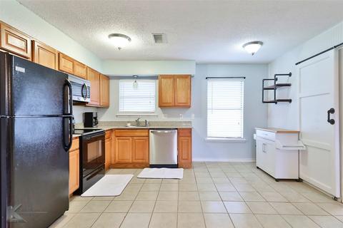 3718 Scranton Ln, Abilene, TX 79602 photo 10