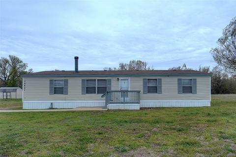 12451 Meadow Green Ln, Justin, TX 76247