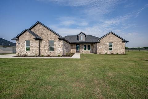 8320 Kassandra Dr, Krum, TX 76249