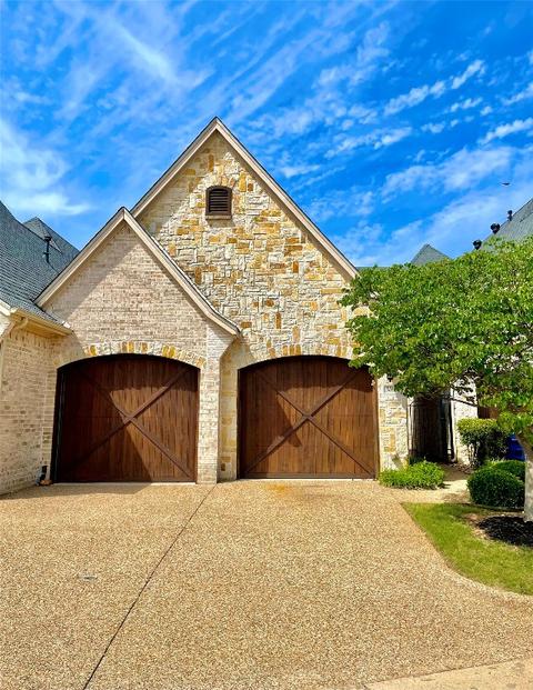 2305 Vineyard Dr, Granbury, TX 76048