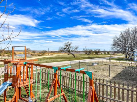 101 Maple Ln, Haskell, TX 79521 photo 25
