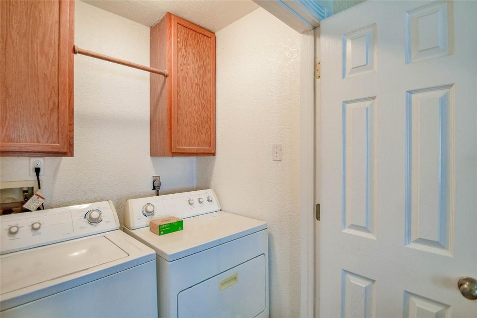  1617 Cheyenne Trl, Granbury, TX 76048 photo 25