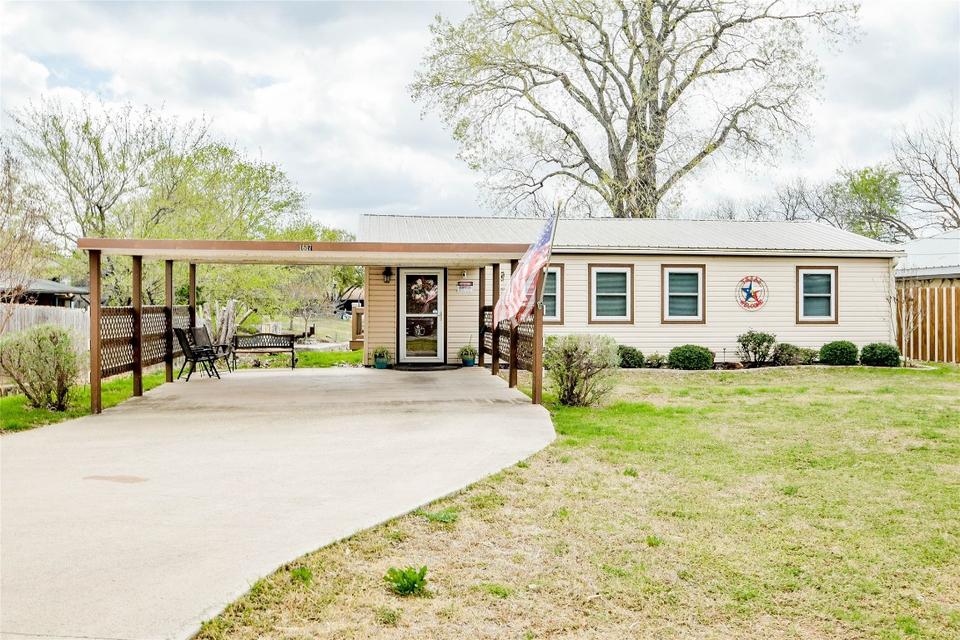  1617 Cheyenne Trl, Granbury, TX 76048 photo 35