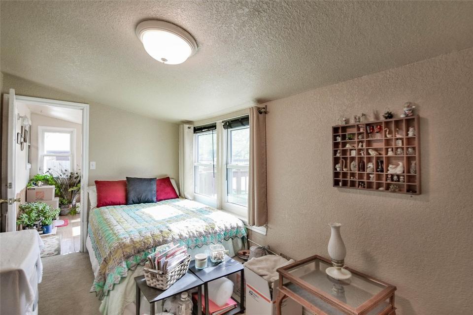  1617 Cheyenne Trl, Granbury, TX 76048 photo 27