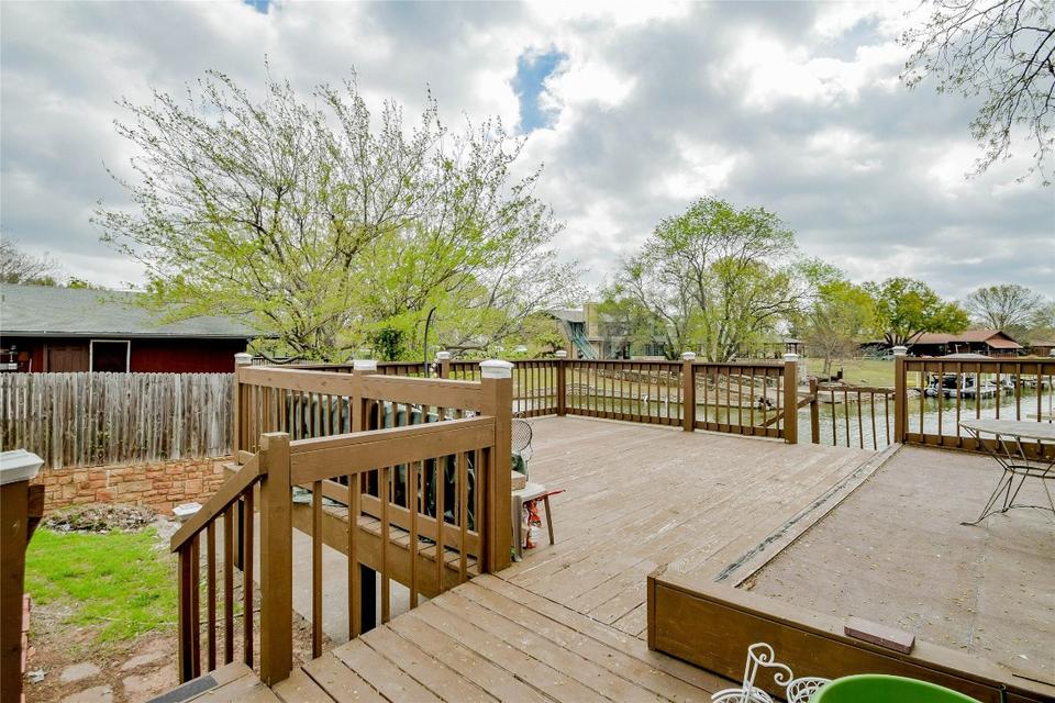  1617 Cheyenne Trl, Granbury, TX 76048 photo 5