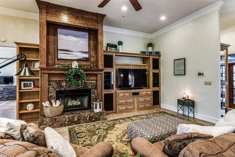 106 Pheasant Run Ct, Sunset, TX 76270 photo 13