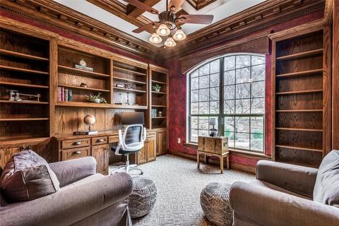 106 Pheasant Run Ct, Sunset, TX 76270 photo 11