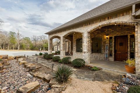 106 Pheasant Run Ct, Sunset, TX 76270 photo 35