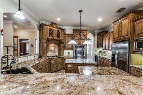 106 Pheasant Run Ct, Sunset, TX 76270 photo 7