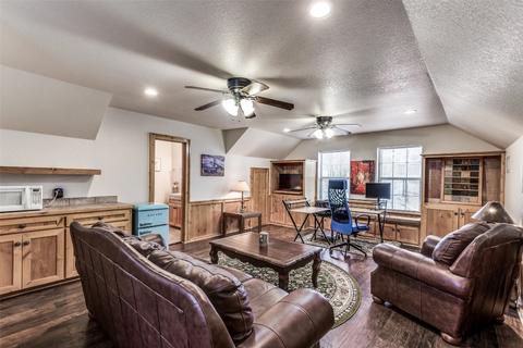 106 Pheasant Run Ct, Sunset, TX 76270 photo 30