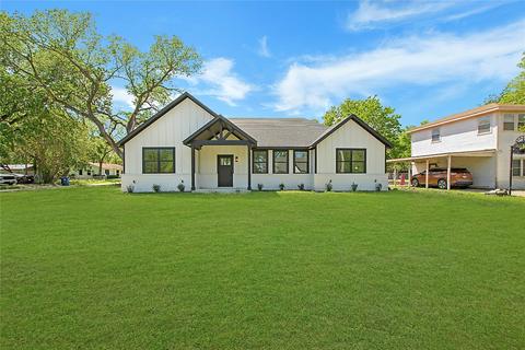 806 S Jefferson St, Kaufman, TX 75142