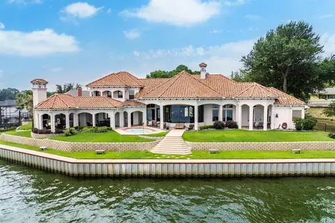 2216 Austins Cir, Tool, TX 75143