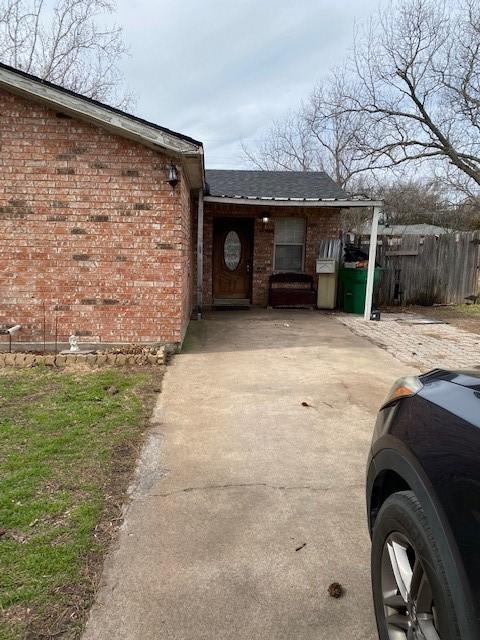 501 Sewell Dr, Decatur, TX 76234