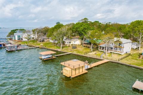 117 Pebble Beach Dr, Mabank, TX 75156
