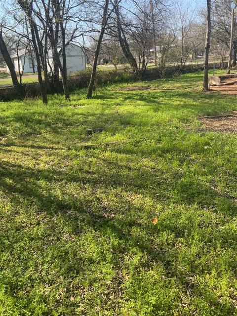 428 E Pine St, Jacksboro, TX 76458
