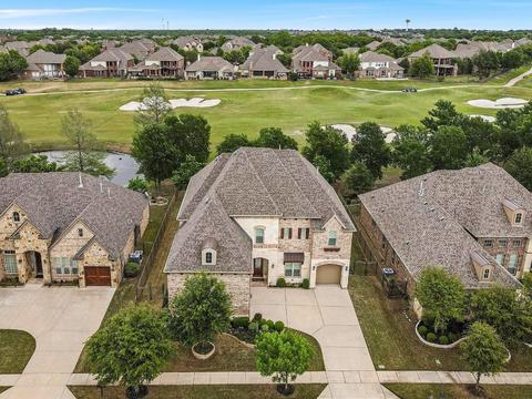 9721 Blanco Dr, Lantana, TX 76226