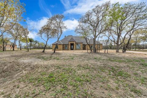 608 Veal Station Rd, Weatherford, TX 76085