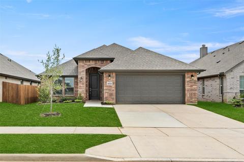 4916 Sassafras Dr, Crowley, TX 76036