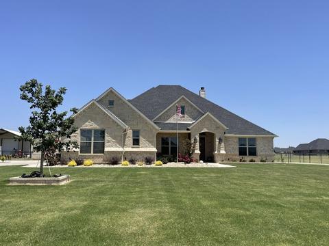 608 El Gato Dr, Godley, TX 76044