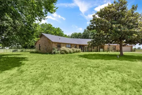 141 County Road 4668, Rhome, TX 76078