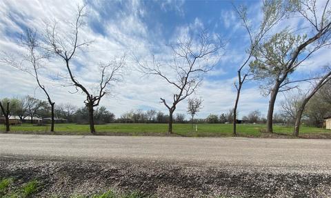 310 Cedar Ln, Tolar, TX 76476