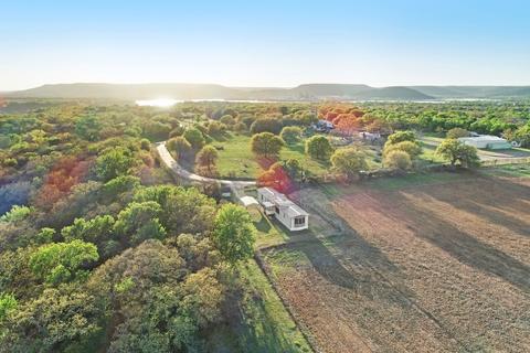 305 Red Bird Rd, Palo Pinto, TX 76484
