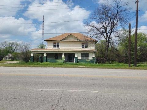 1004 Martin Luther King Jr Blvd, Corsicana, TX 75110