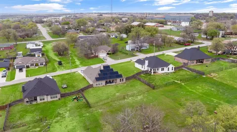 279 W Morris St, Rhome, TX 76078