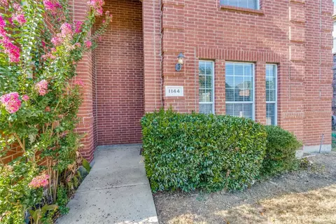 1144 Jamie Dr, Grand Prairie, TX 75052