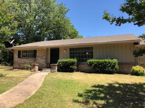 1001 Canterbury Dr, Sherman, TX 75092