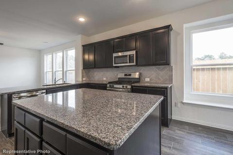 3921 Ford Dr, Heartland, TX 75126