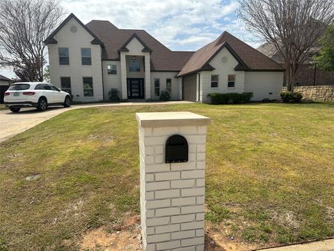 57 Meadowbrook Ln, Trophy Club, TX 76262