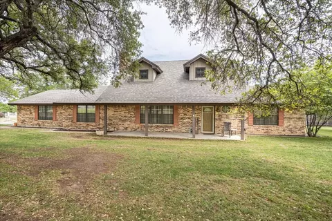 1901 Eastview Ter, Granbury, TX 76048