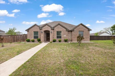 203 N Carriage House Way, Wylie, TX 75098