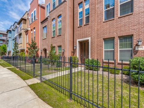 1379 Arch Pl, Dallas, TX 75215