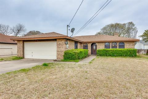 1230 Estes St, Benbrook, TX 76126